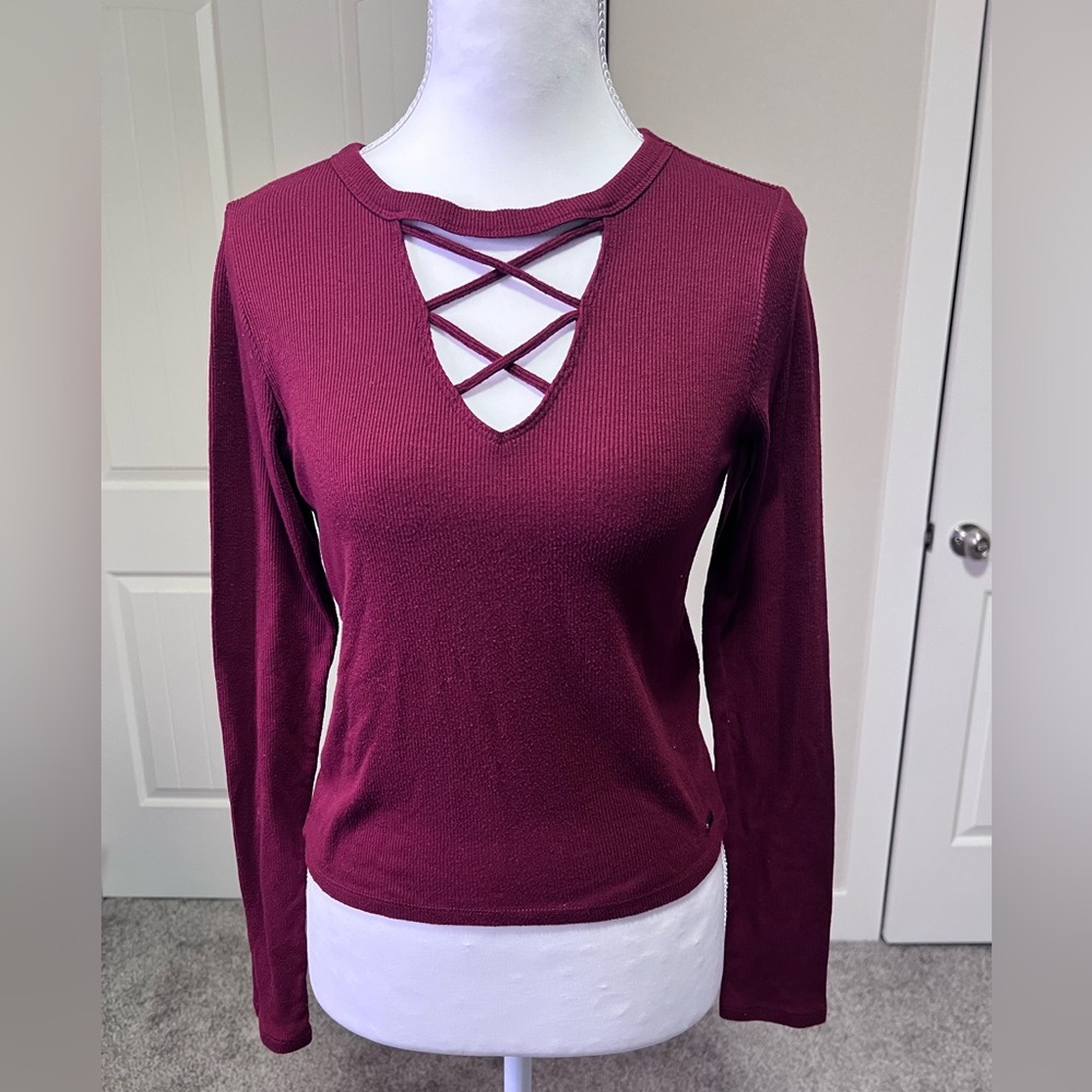 Hollister Maroon Long Sleeve Top with Crisscross Neckline Sz Small